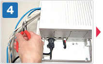 電源ケーブル以外の電話線を全て外します。（線はニッパーなどでカットします）（必ず電源を切った状態でカットしてください）